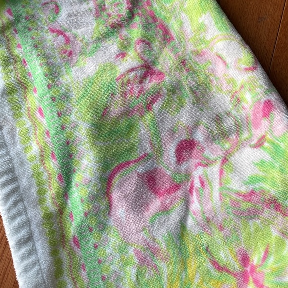 Lily Pulitzer for Pottery Barn Kids hooded towel - Picture 2 of 6